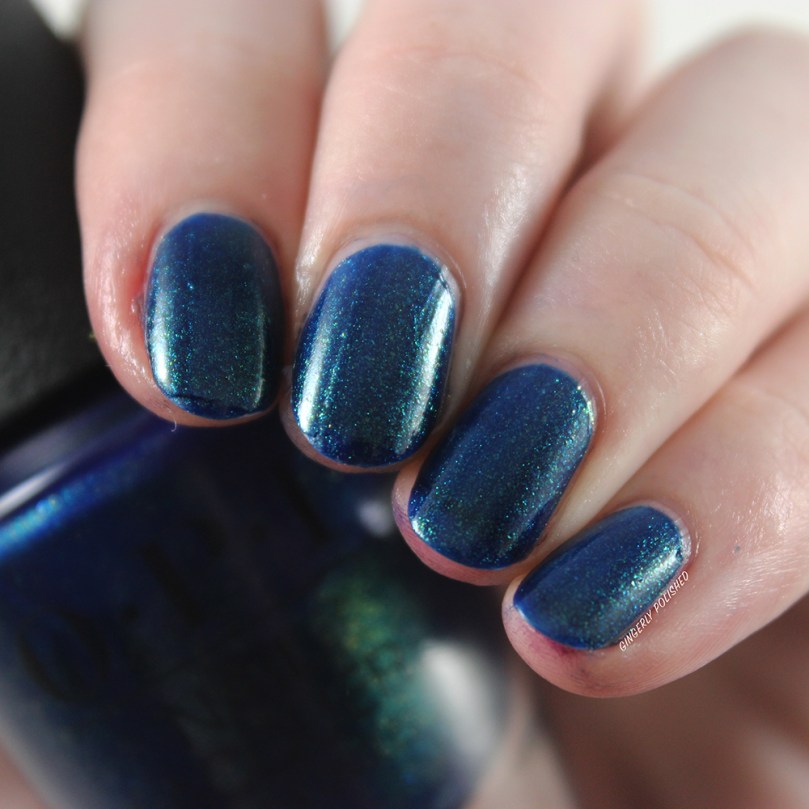 NessiePlaysHideSeak-CloseUp